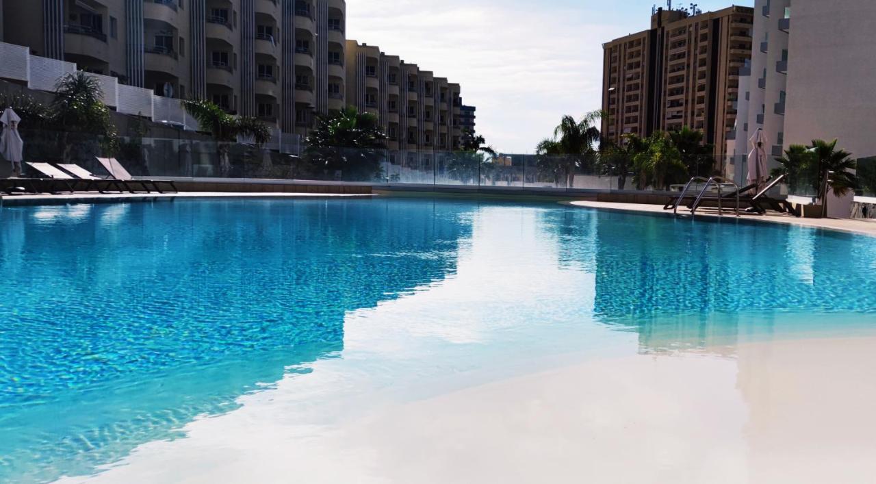 Paradise Ocean Suite Адехе Экстерьер фото