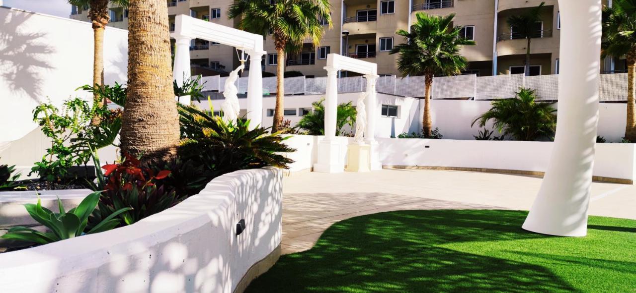 Paradise Ocean Suite Адехе Экстерьер фото