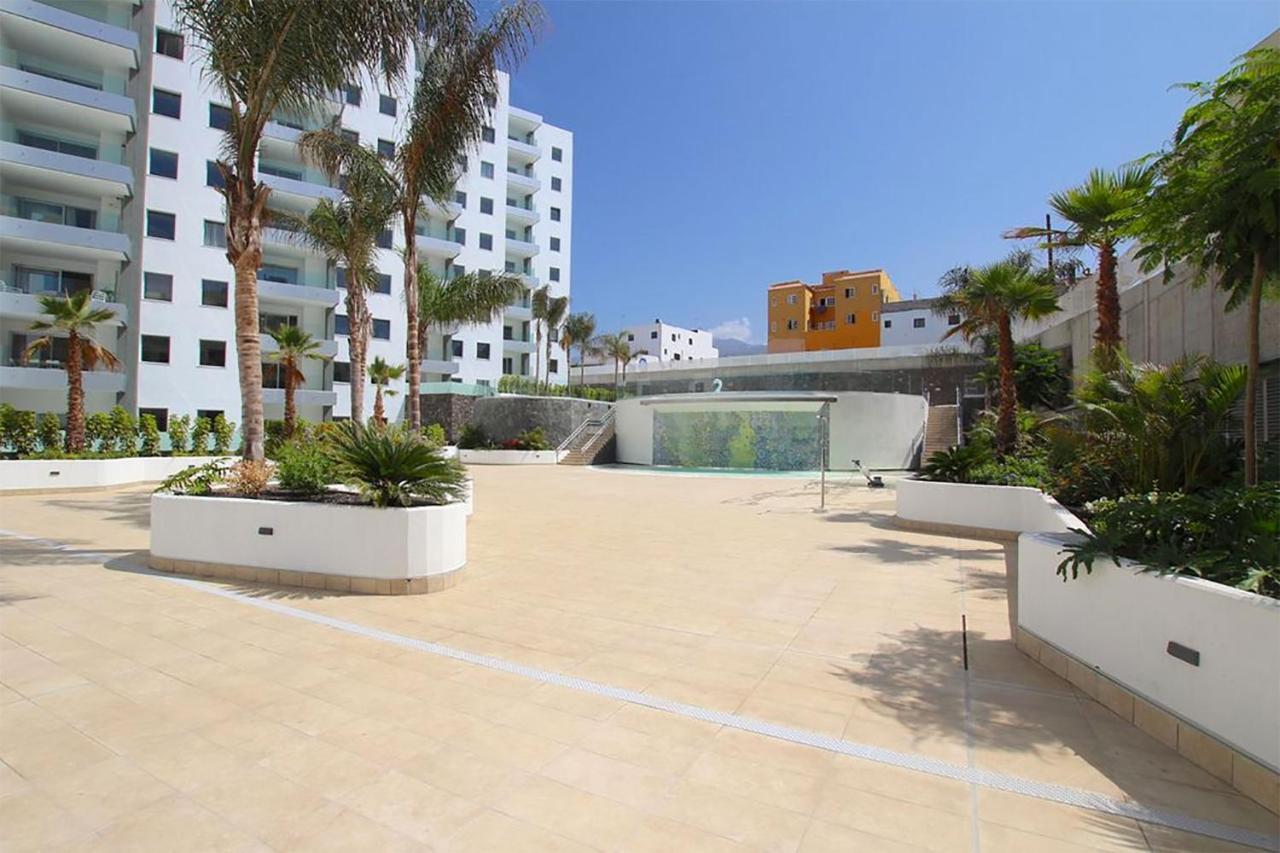 Paradise Ocean Suite Адехе Экстерьер фото